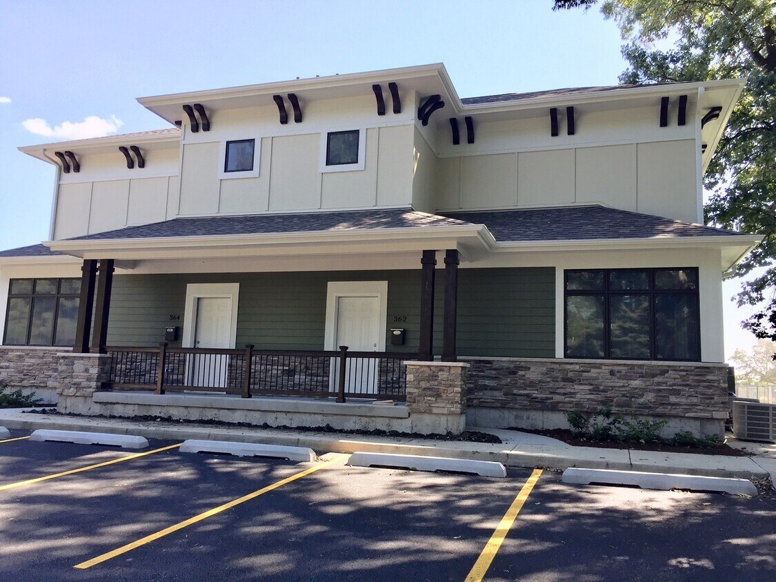 362 S Main St Unit 362, Bartlett, IL 60103 Condo for Rent in Bartlett, IL