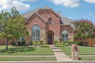Building Photo - 11295 Apple Valley Dr