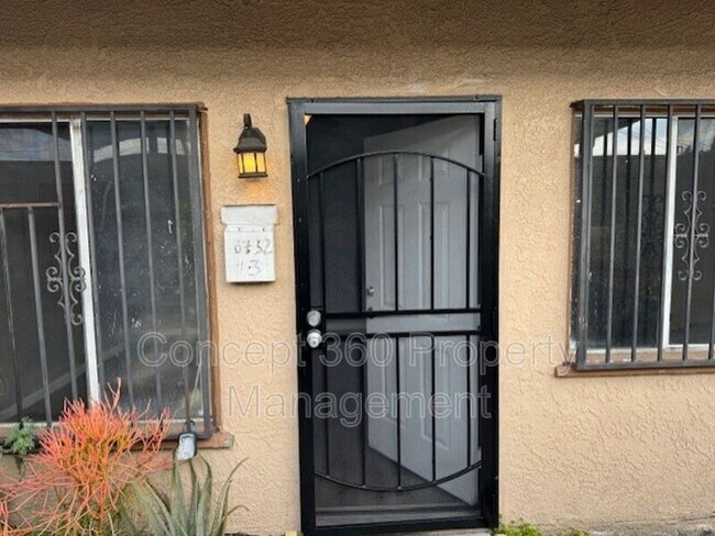 Foto del edificio - 6732 Paramount Blvd