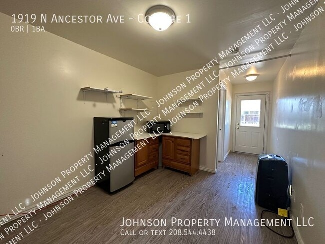 Foto del edificio - 1919 N Ancestor Ave
