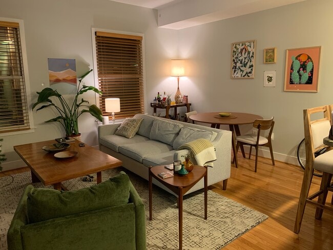 Foto del edificio - 3465 14th St NW