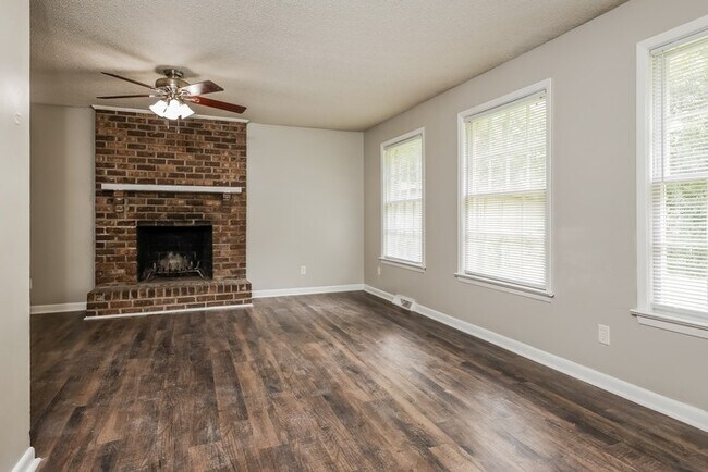 Foto del edificio - Beautiful 3 Bedroom Charleston Home