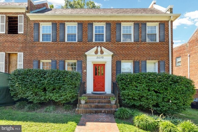 Foto del edificio - 2650 39th St NW