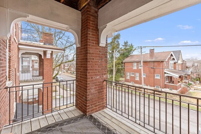 Foto del edificio - 3176 Gustine Ave