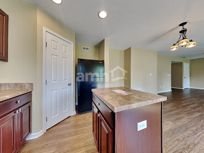 Building Photo - 1164 Turfway Ct