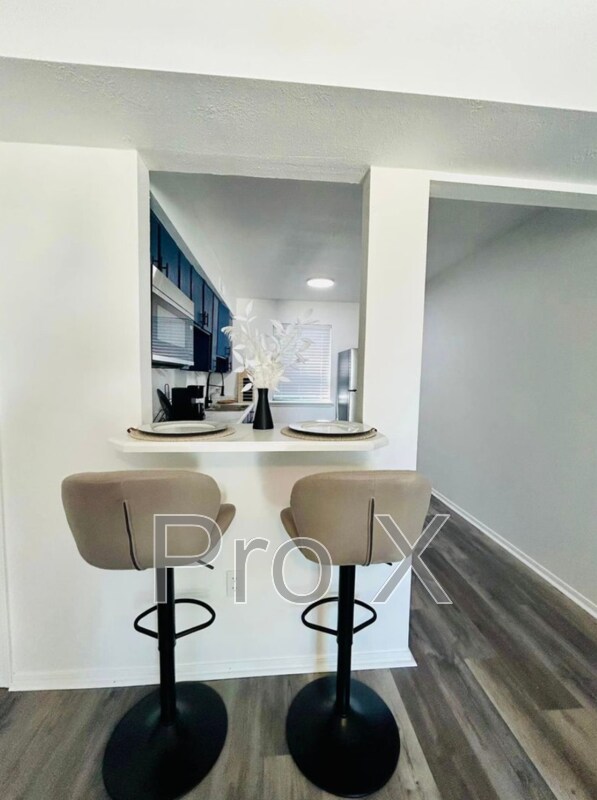 Foto del edificio - 1855 W Deane St