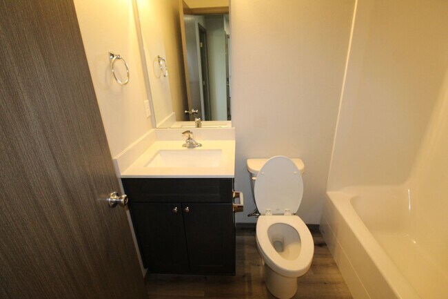 Foto del edificio - 14312 E 13th Ave