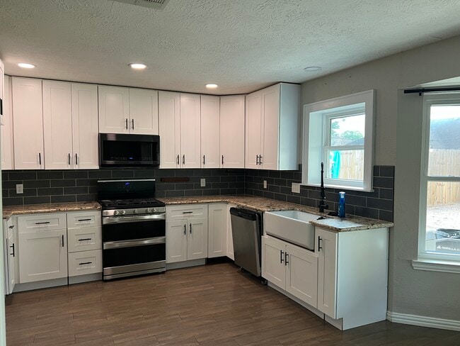 Building Photo - 2513 Northern Dr