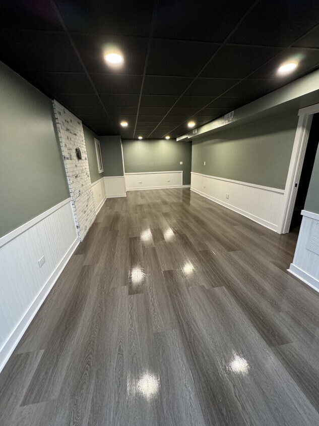 Foto principal - 205 Shady Oak Ln