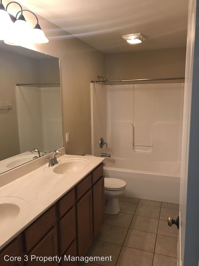 Building Photo - 1068 Ravina Dr