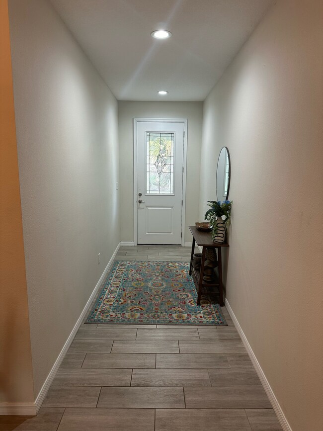 Foto del edificio - 8924 N Highland Ave
