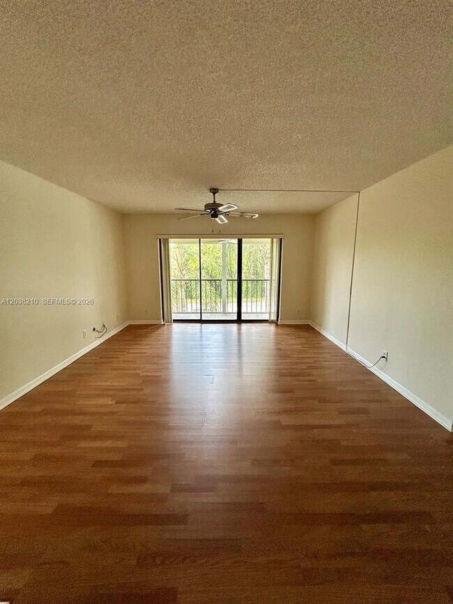 Foto del edificio - 1113 Green Pine Blvd