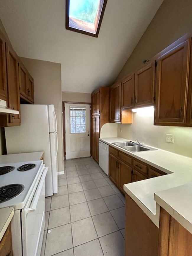 Building Photo - 12784 Brogdon Ln