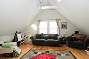 Foto del edificio - 3716 N Greenview Ave