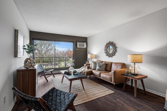Building Photo - 430 Mendota