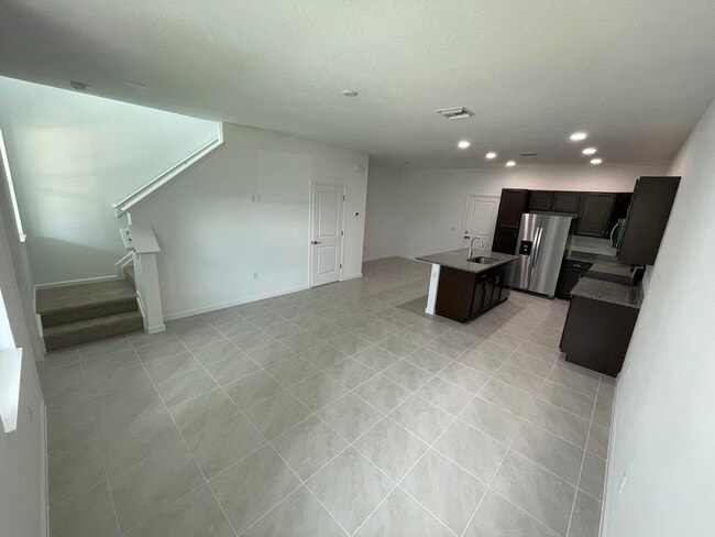 Photo - 16374 POWERSCOURT Dr Townhome