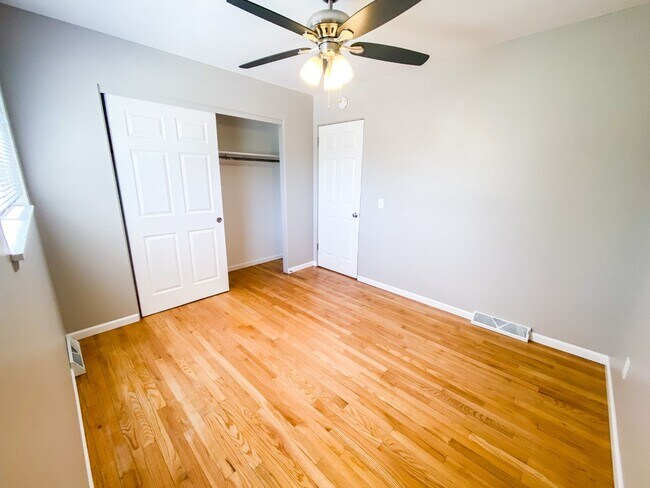 Foto del edificio - 917 Magnolia Ln