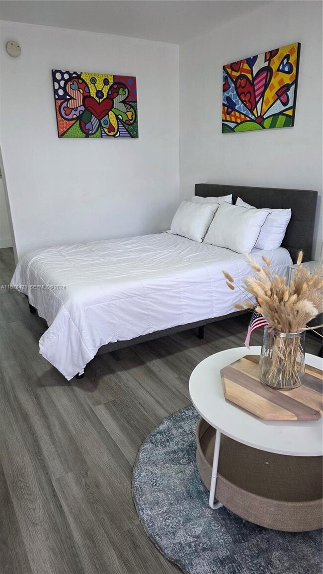 Building Photo - 761 Euclid Ave