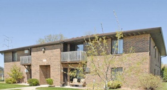 Primary Photo - Shadow Creek Apartments