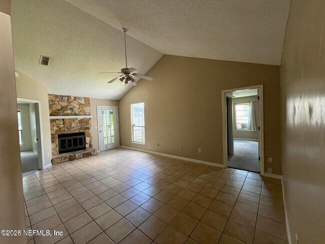 Foto del edificio - 11376 Golden Plover Ct