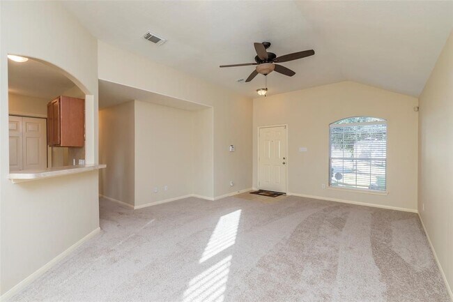 Building Photo - 15807 Sarasam Creek Ct