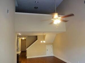 Building Photo - 723 Leela Ct