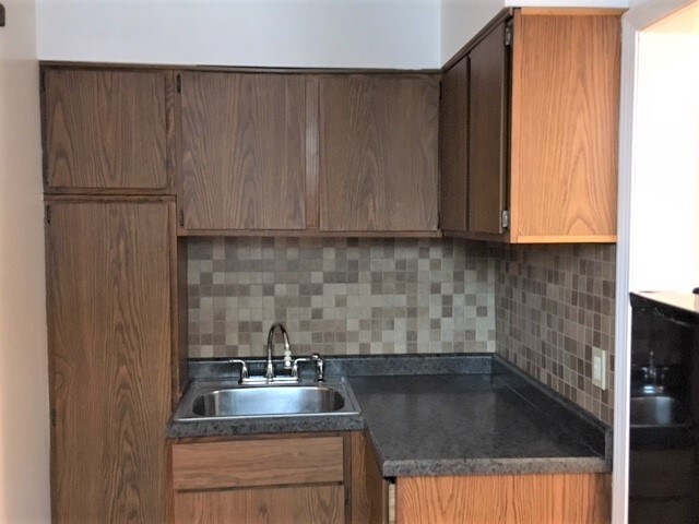 Remodeled Kitchen - 2554 W Ardmore Ave