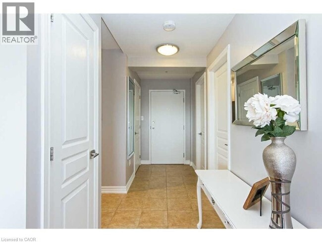 Photo du bâtiment - 5070 Fairview St