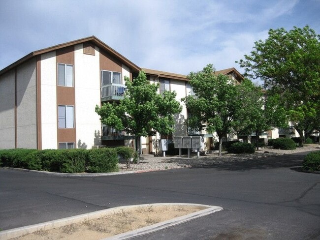 Foto del edificio - 1300 N 21st St