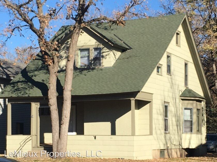 Primary Photo - 5 br, 2 bath Room For Rent - 710 6th Avenue S