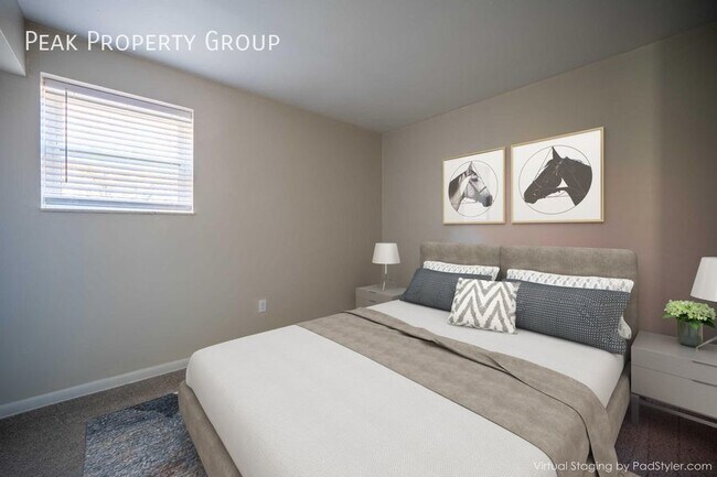 Foto del edificio - NEWLY RENOVATED! 2 Bedroom Apartment Locat...