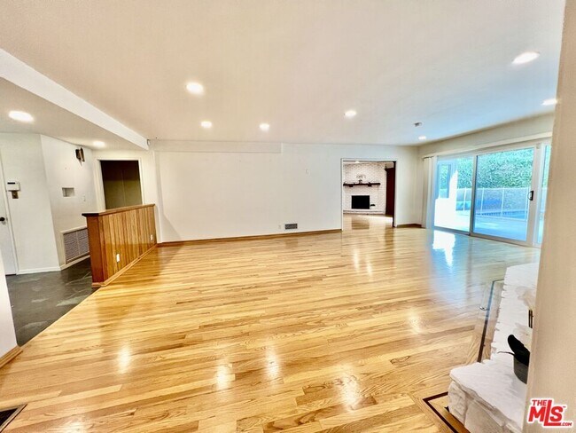 Foto del edificio - 1008 Westholme Ave