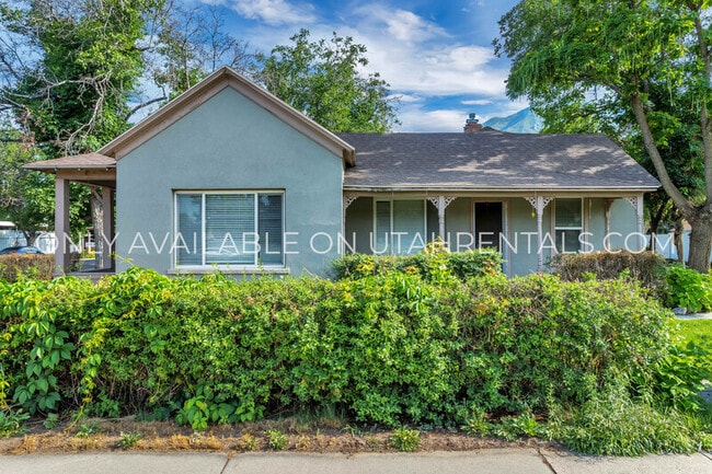 Building Photo - 113 E 400 S