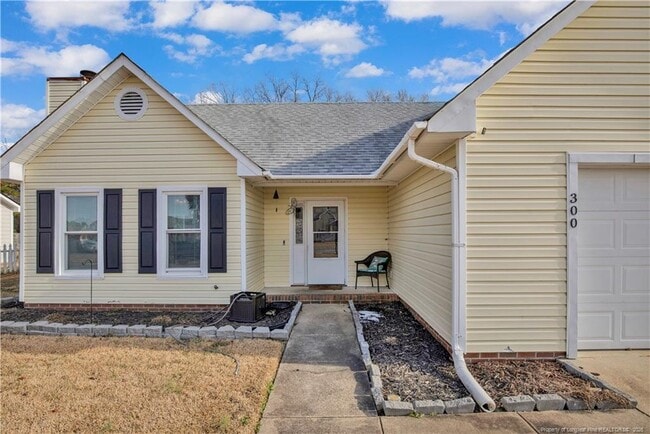 Building Photo - 300 Riverwind Dr