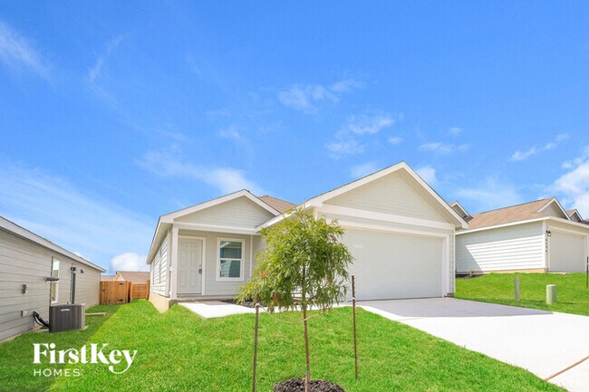 Building Photo - 6520 Scarecrow Wy