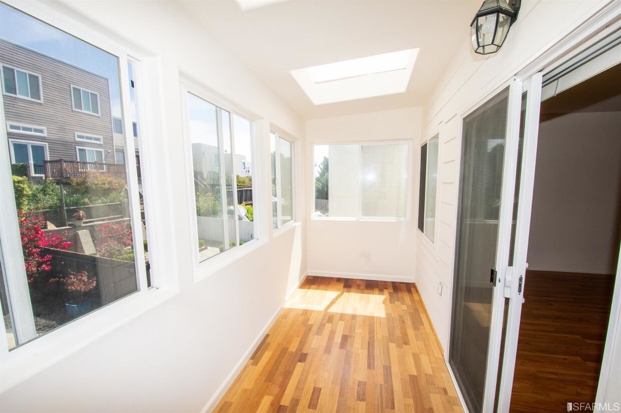 Foto principal - 2234 29th Ave