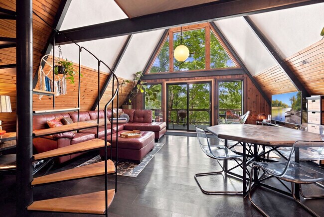Foto del edificio - 11677 Dogwood Dr