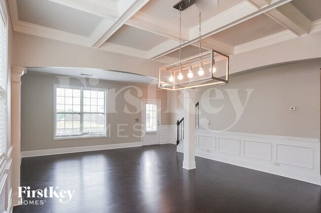 Building Photo - 2736 Bluestone Dr SW