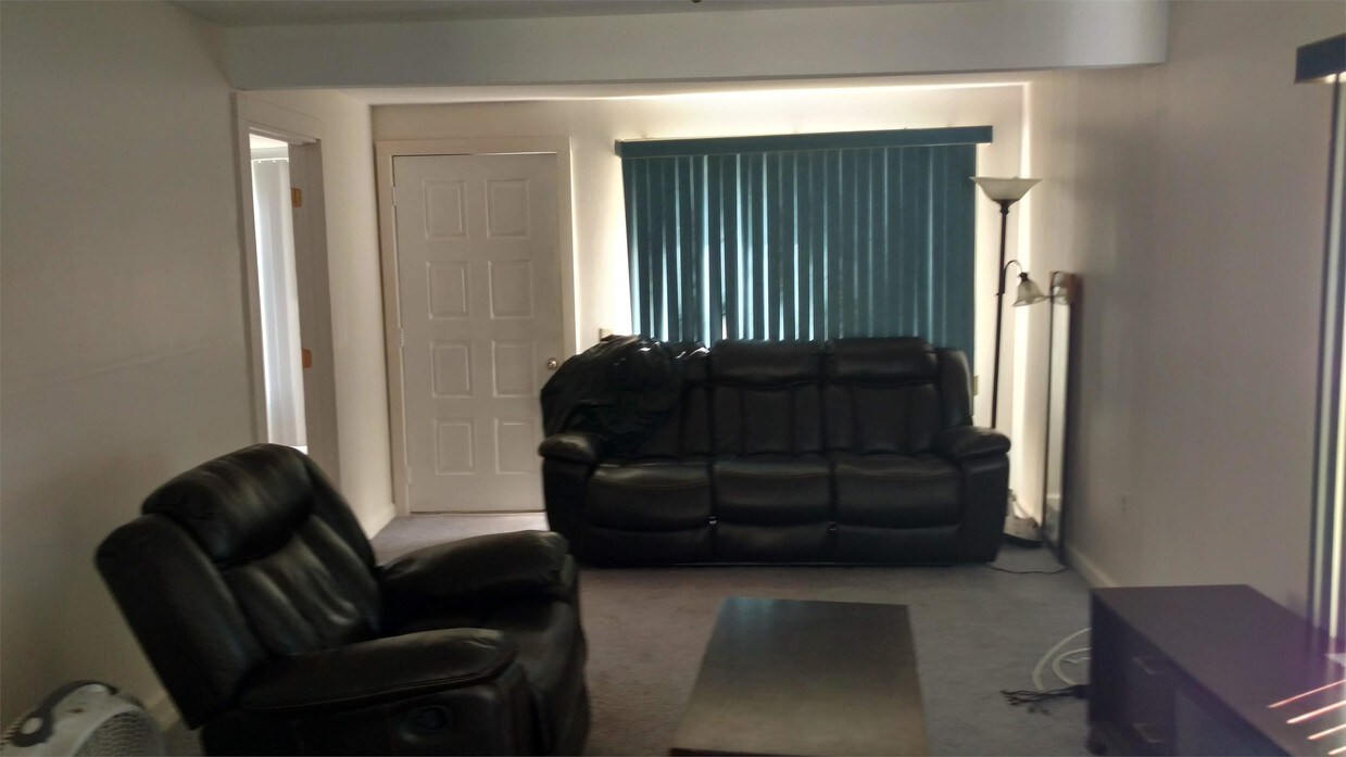 81 Cecelia Terrace, Irondequoit, NY 14622 House Rental in Irondequoit