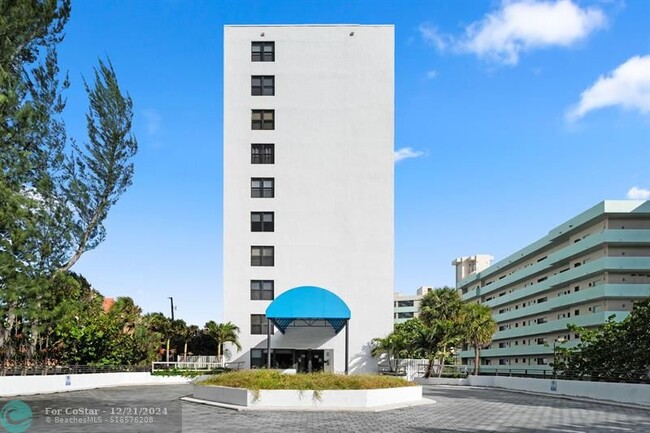 Foto del edificio - 1500 N Ocean Blvd