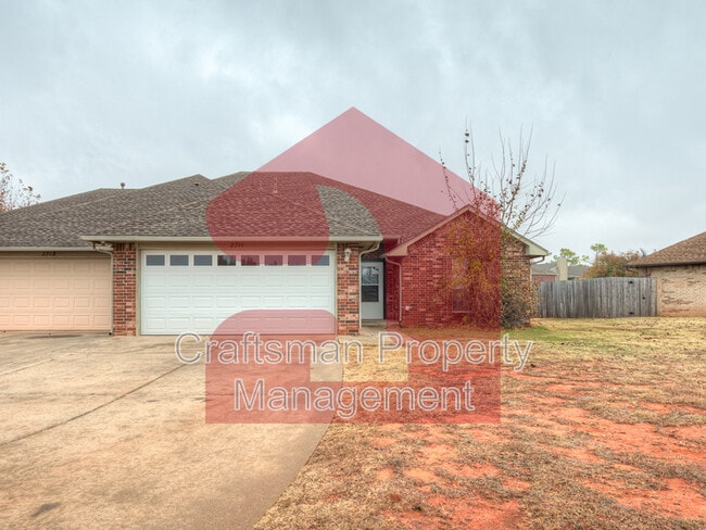 Photo - 2711 Silvertree Drive House