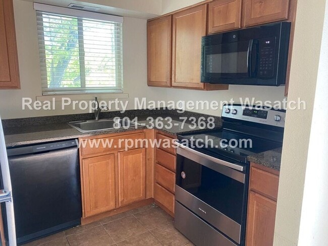 Foto del edificio - 846 Cedar Pine Ct