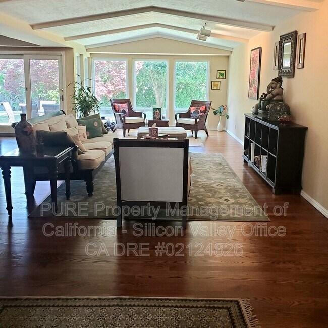 Foto del edificio - 13069 Jaccaranda Ct