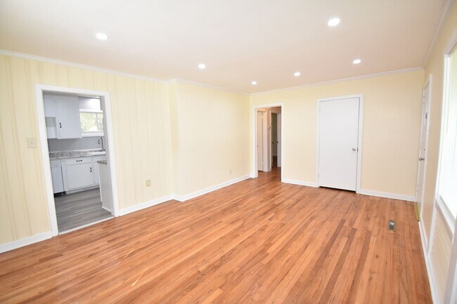 Building Photo - Coming Soon: 4 Bedroom 2 Bath Home (Pets C...
