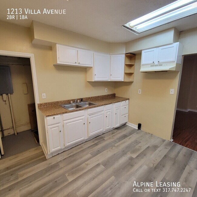 Foto del edificio - 1213 Villa Ave