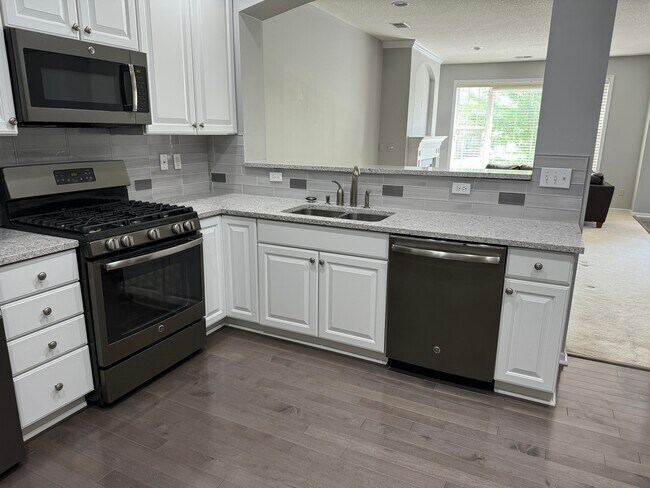 Foto del edificio - 11343 Stratton Ave