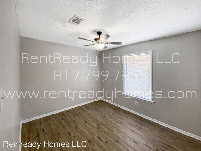 Foto del edificio - 3 br, 2 bath House - 1118 Bittle Ln