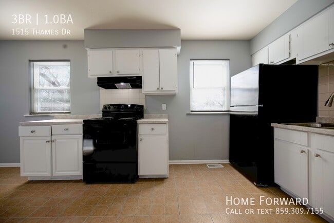 Building Photo - 1515 Thames Dr