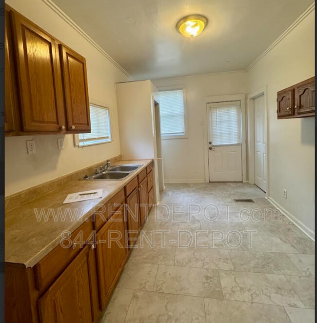 Foto del edificio - 1021 Jefferson Ave