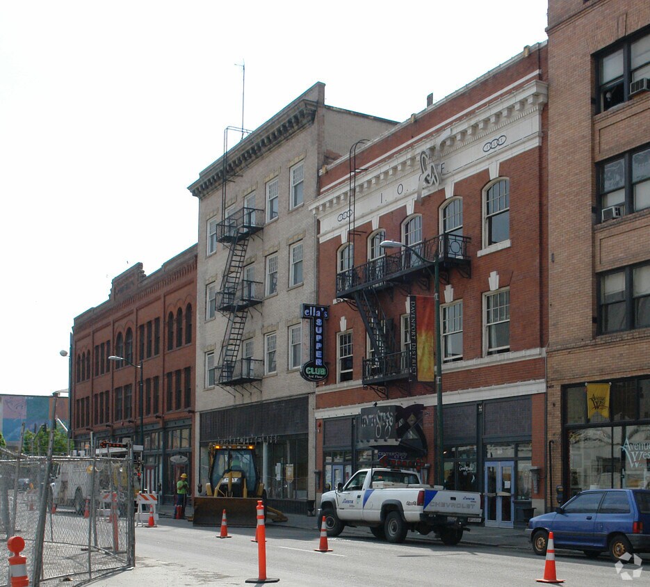 Foto del edificio - Montvale Lofts
